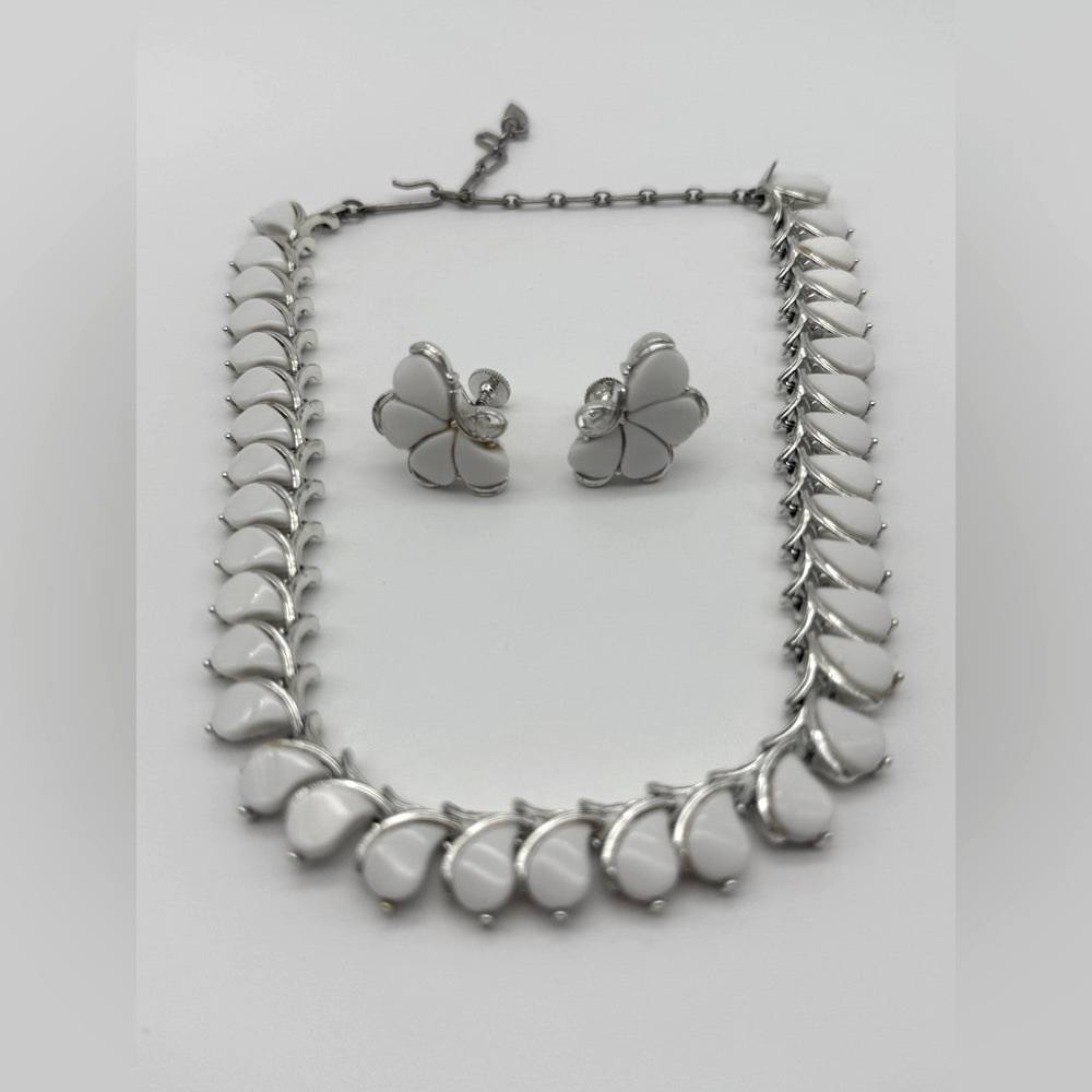 Vintage 3 piece set, earrings, necklace and bracelet, Nani’s Collection